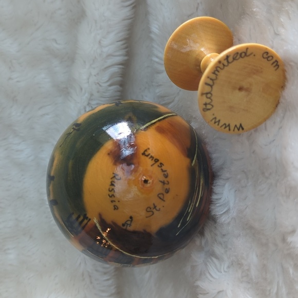 VINTAGE Rare Hand Painted Russian St. Petersburg Decorated Wooden Egg - Picture 7 of 10